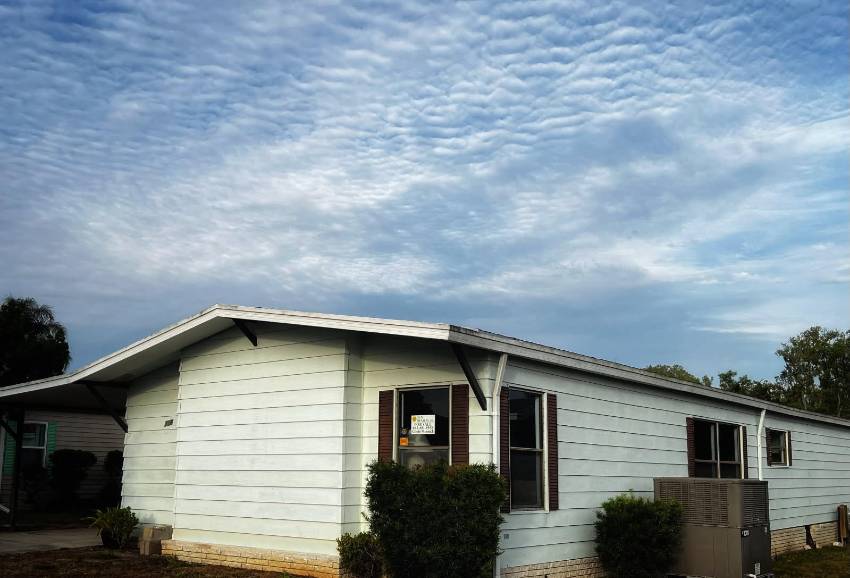 Winter Haven, FL Mobile Home for Sale located at 196 Fairway Swiss Golf & Tennis